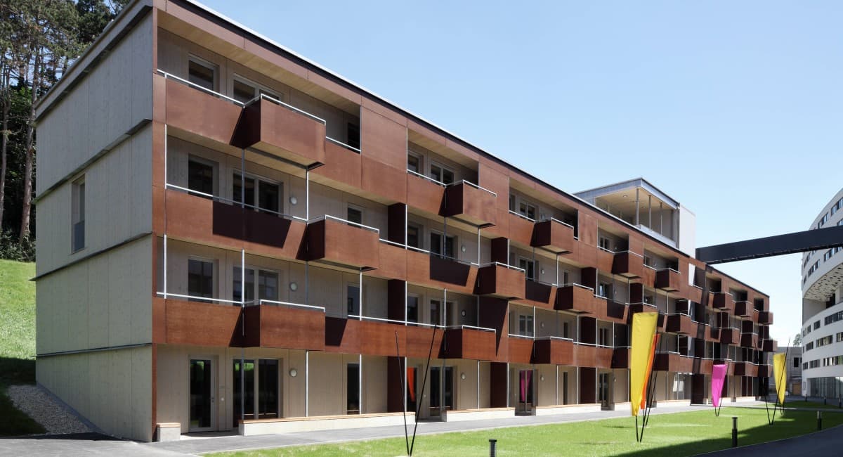 Wohnhaus Holzregal