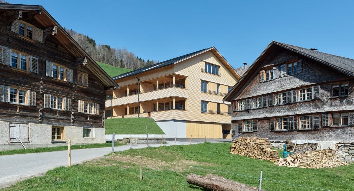 Wohnhaus Loch 1019